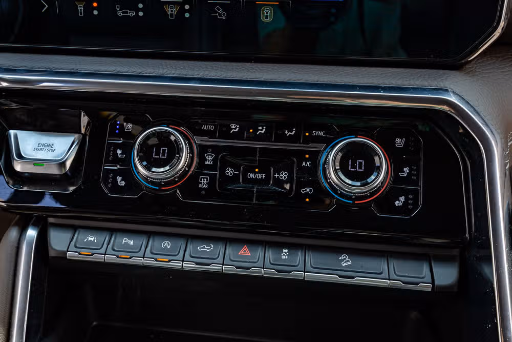 2025 GMC Sierra 1500 Denali Crew Cab Image 27