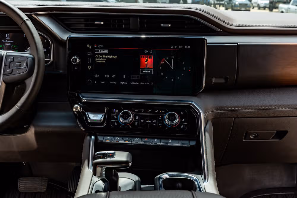 2025 GMC Sierra 1500 Denali Crew Cab Image 24