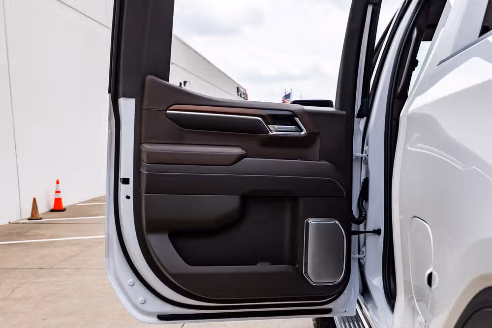 2025 GMC Sierra 1500 Denali Crew Cab Image 39