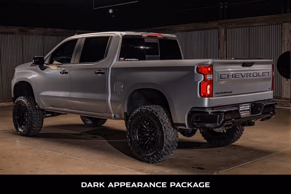 2024 Chevrolet Silverado 1500 LT Trail Boss Crew Cab Image 7