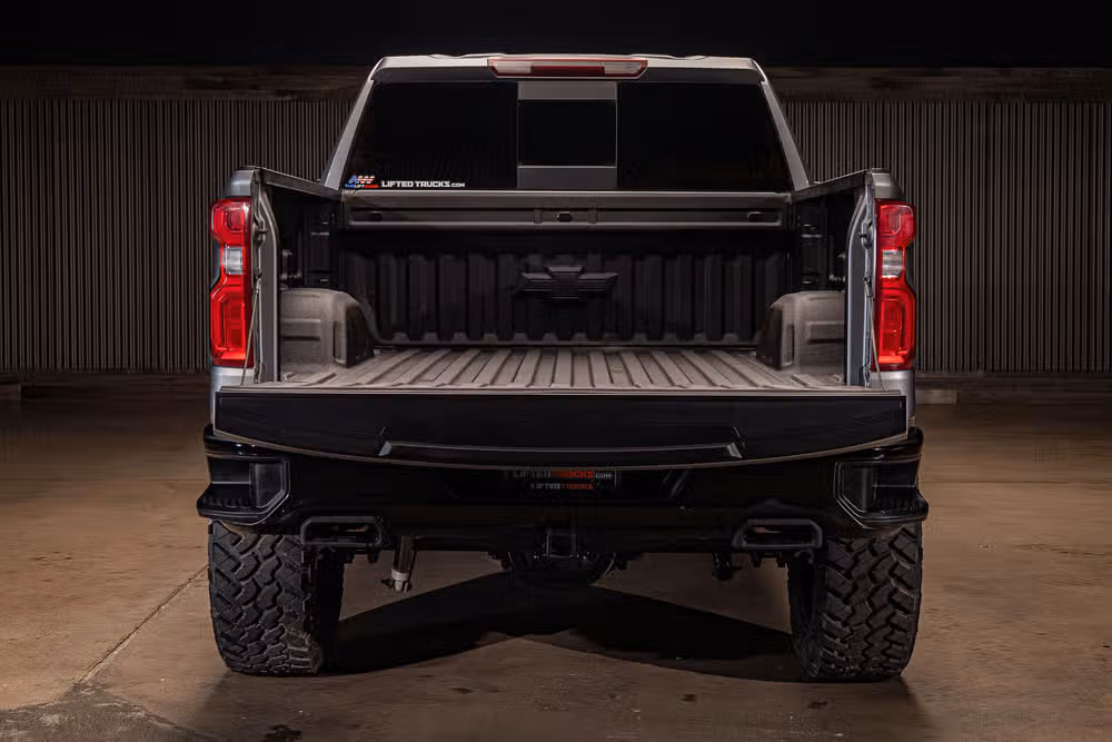 2024 Chevrolet Silverado 1500 LT Trail Boss Crew Cab Image 9