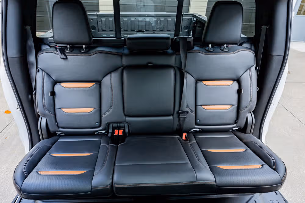 2022 GMC Sierra 1500 AT4 Crew Cab Image 36