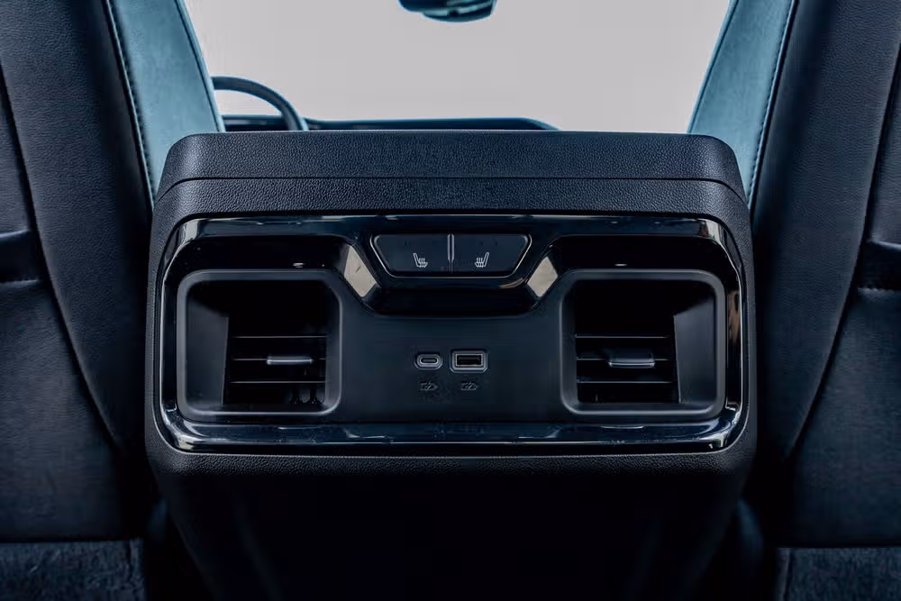 2022 GMC Sierra 1500 AT4 Crew Cab Image 34
