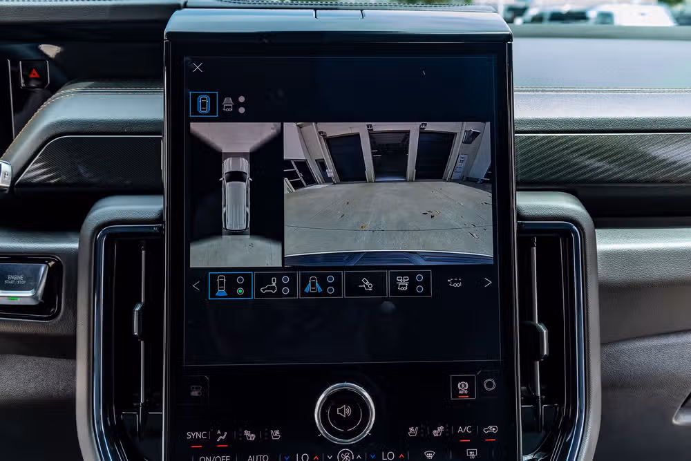 2026 GMC Yukon XL AT4 Image 26