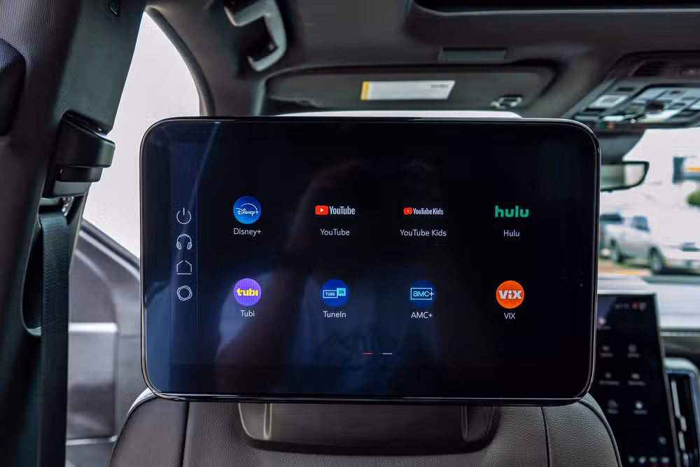 2026 GMC Yukon XL AT4 Image 35