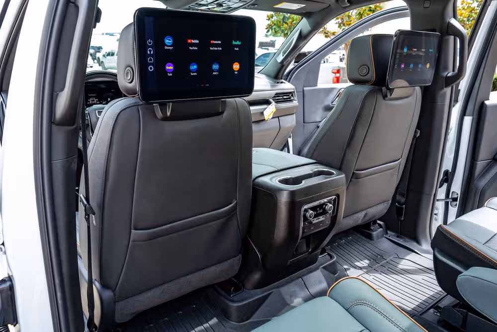 2026 GMC Yukon XL AT4 Image 36