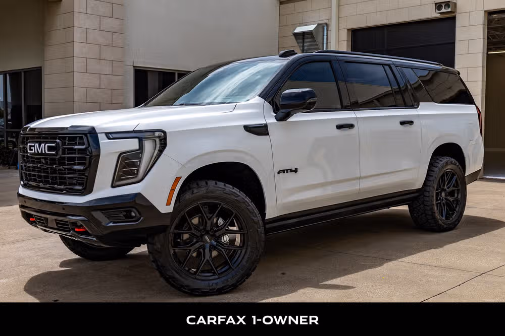 2026 GMC Yukon XL AT4 Image 5