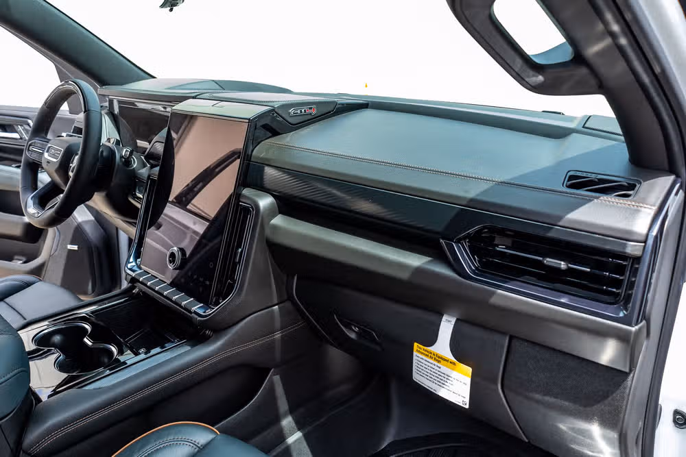 2026 GMC Yukon XL AT4 Image 18