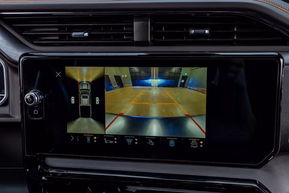 2023 GMC Sierra 1500 AT4 Crew Cab Image 25