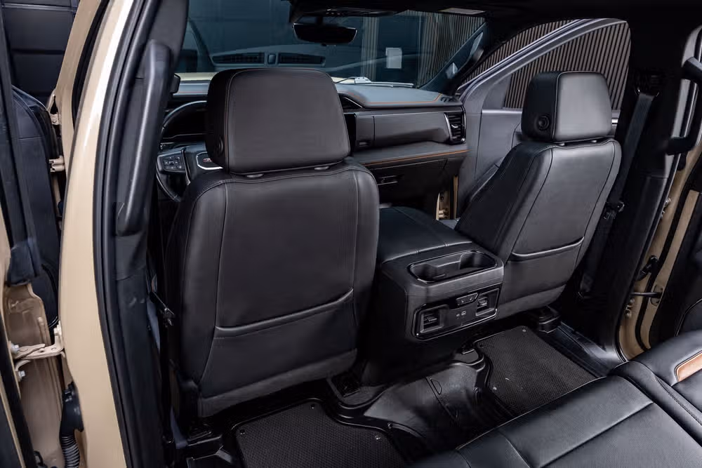 2023 GMC Sierra 1500 AT4 Crew Cab Image 33
