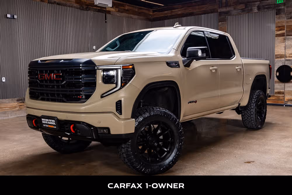 2023 GMC Sierra 1500 AT4 Crew Cab Image 5