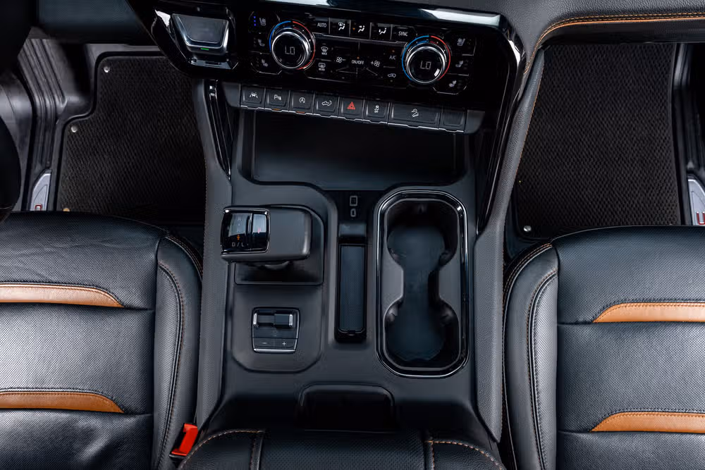 2023 GMC Sierra 1500 AT4 Crew Cab Image 27