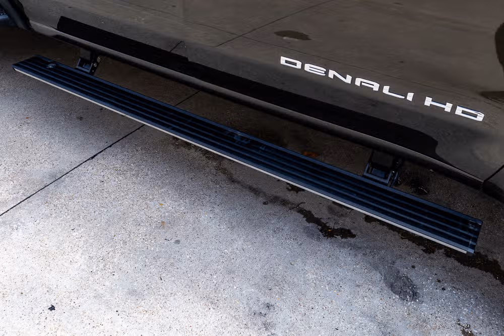 2023 GMC Sierra 3500HD Denali Crew Cab Image 13