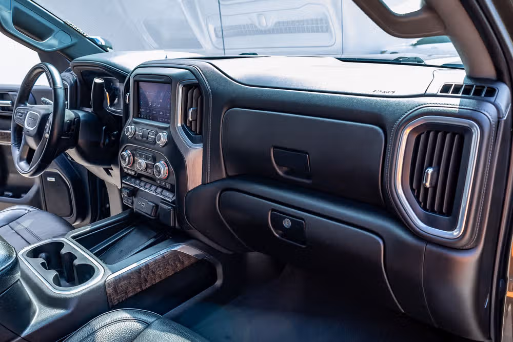 2023 GMC Sierra 3500HD Denali Crew Cab Image 18