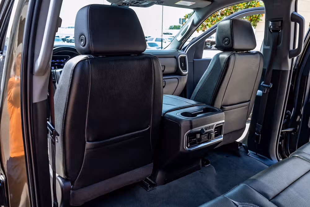 2023 GMC Sierra 3500HD Denali Crew Cab Image 35