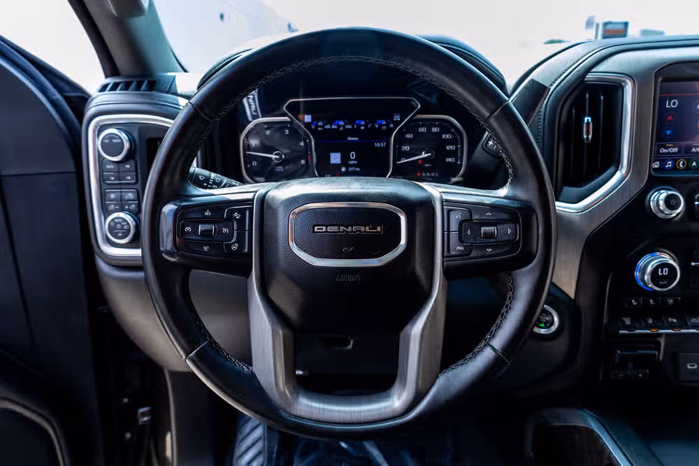 2023 GMC Sierra 3500HD Denali Crew Cab Image 19