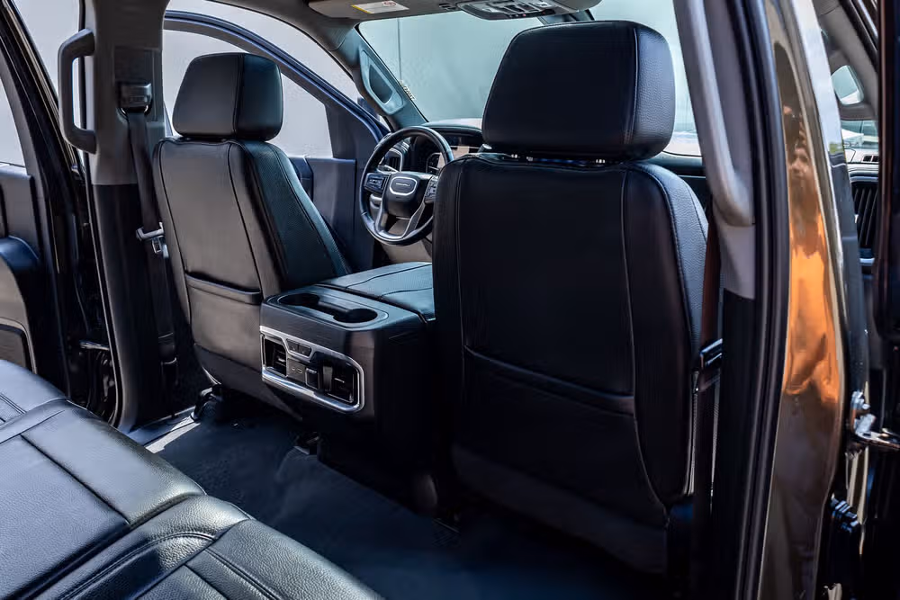 2023 GMC Sierra 3500HD Denali Crew Cab Image 33