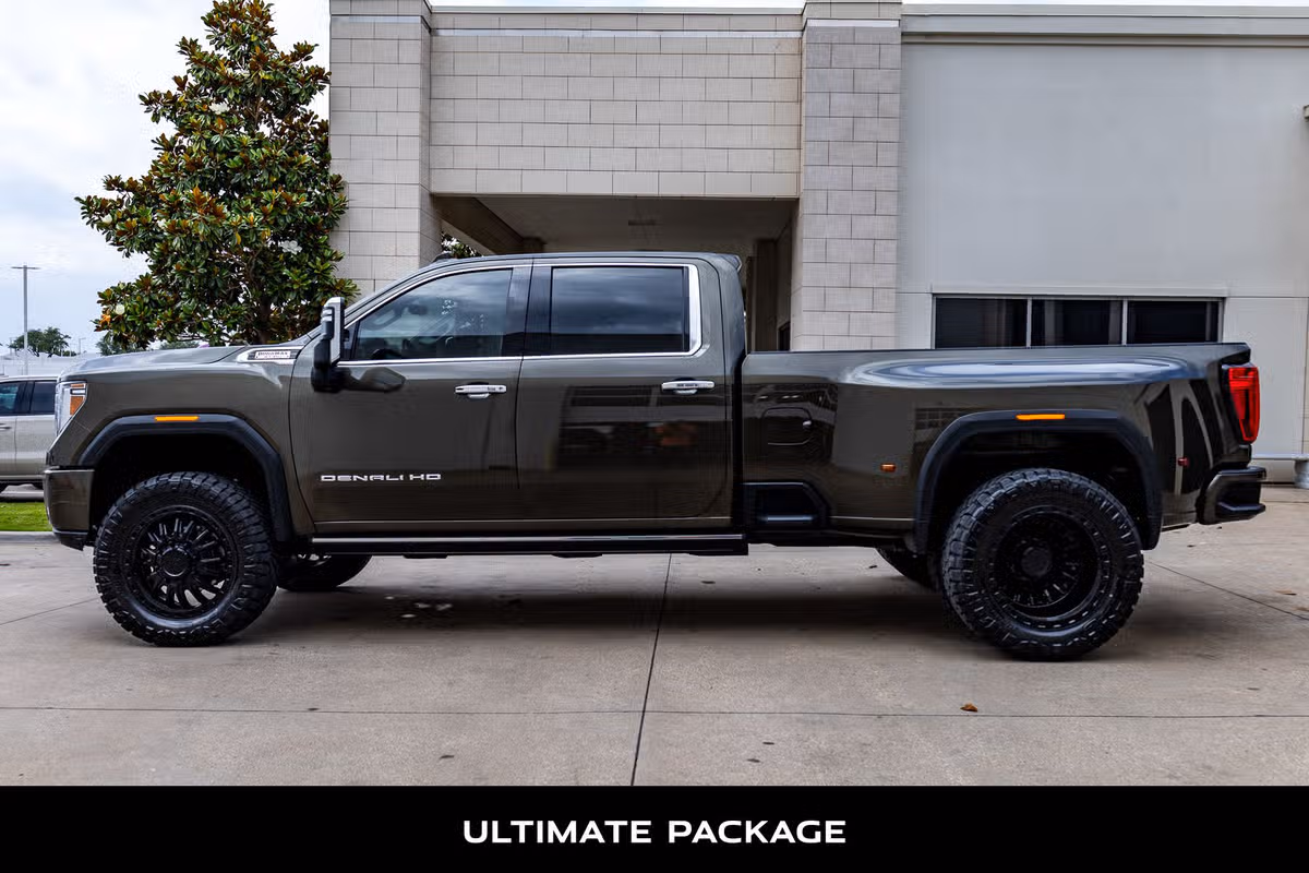 2023 GMC Sierra 3500HD Denali Crew Cab