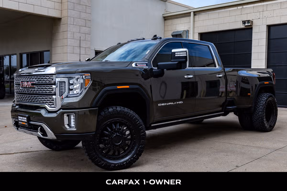 2023 GMC Sierra 3500HD Denali Crew Cab