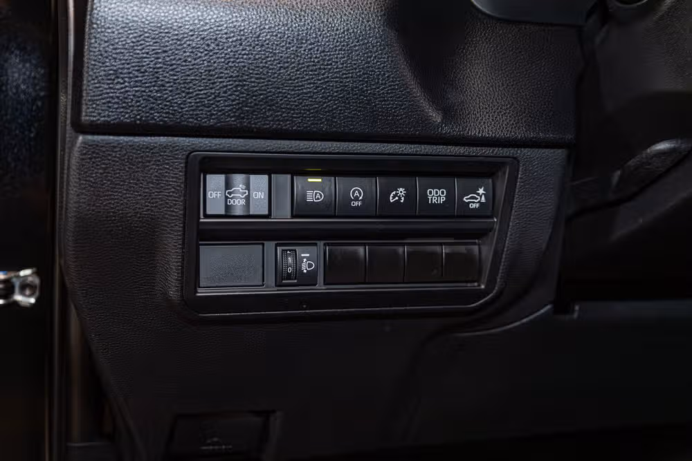 2024 Toyota Tundra SR5 CrewMax Image 16