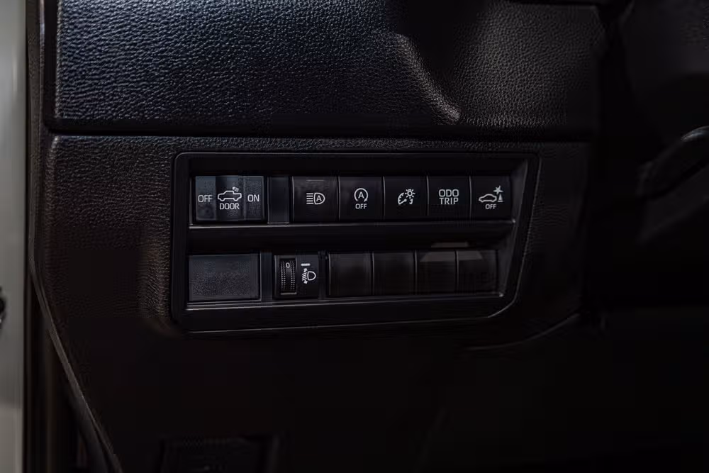 2026 Toyota Tundra SR5 CrewMax Image 20