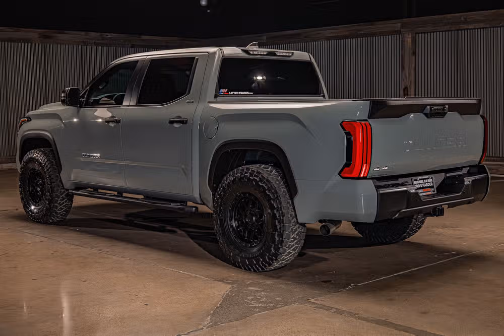 2026 Toyota Tundra SR5 CrewMax Image 7