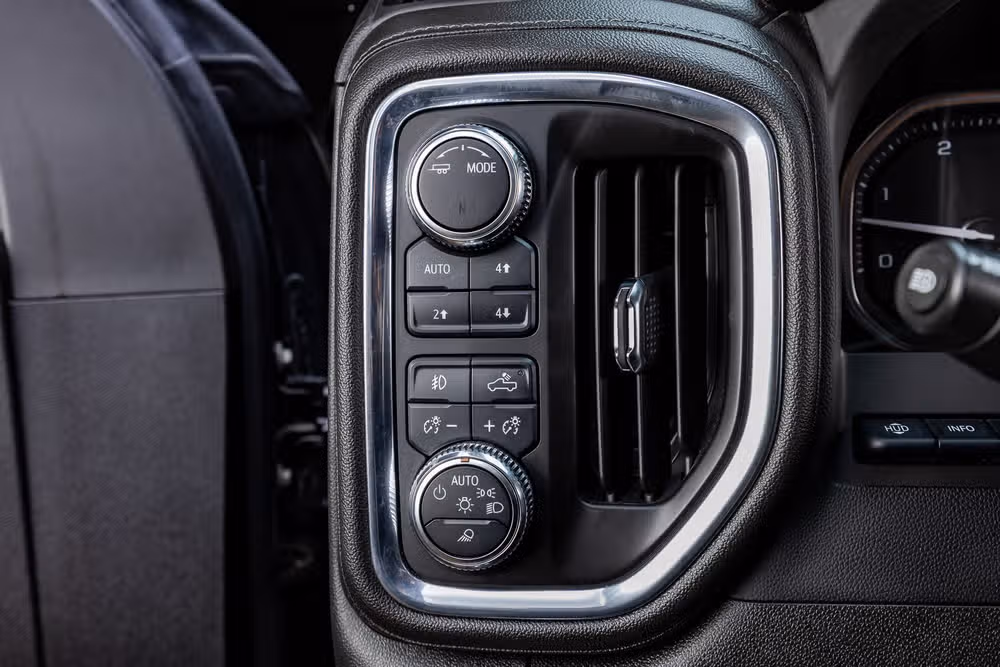 2023 GMC Sierra 2500HD Denali Crew Cab Image 20