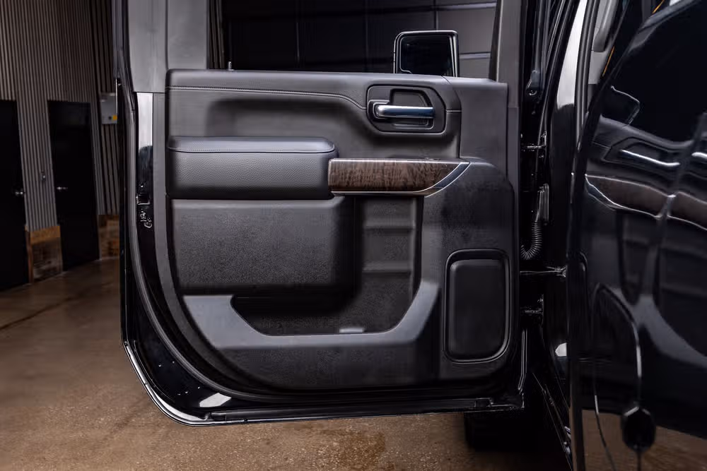 2023 GMC Sierra 2500HD Denali Crew Cab Image 37