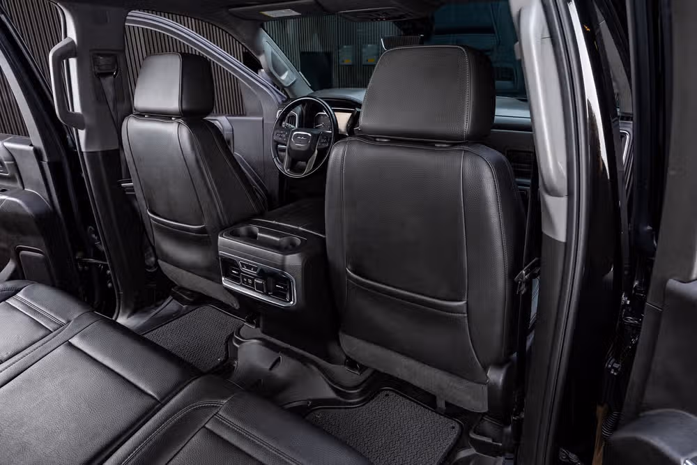 2023 GMC Sierra 2500HD Denali Crew Cab Image 30