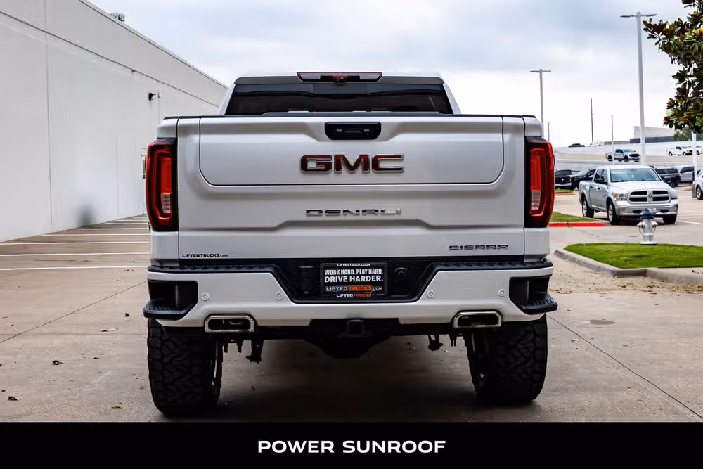 2025 GMC Sierra 1500 Denali Crew Cab Image 8