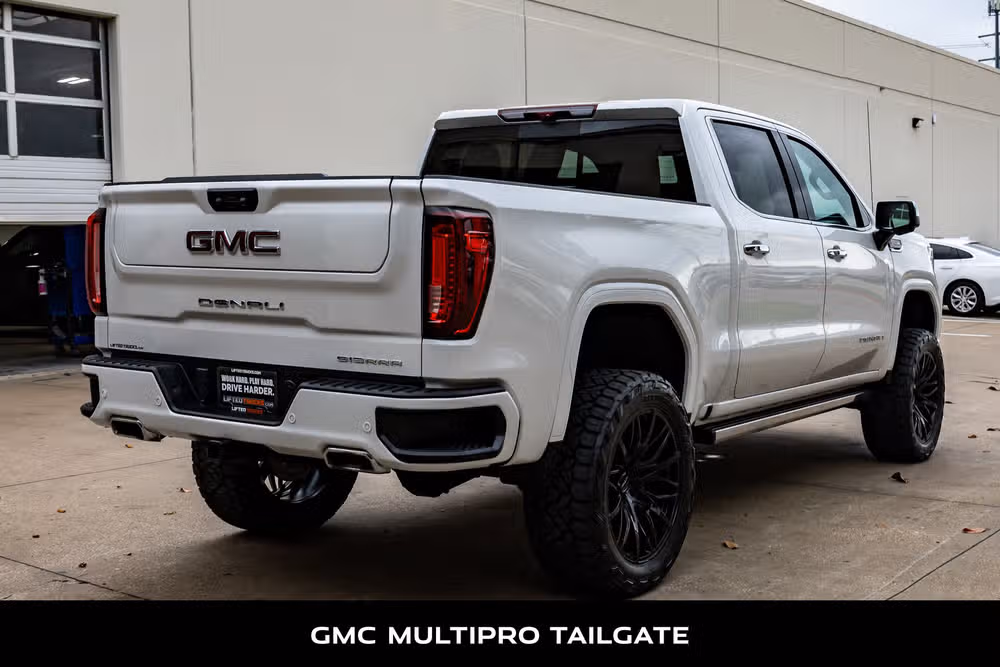 2025 GMC Sierra 1500 Denali Crew Cab Image 10