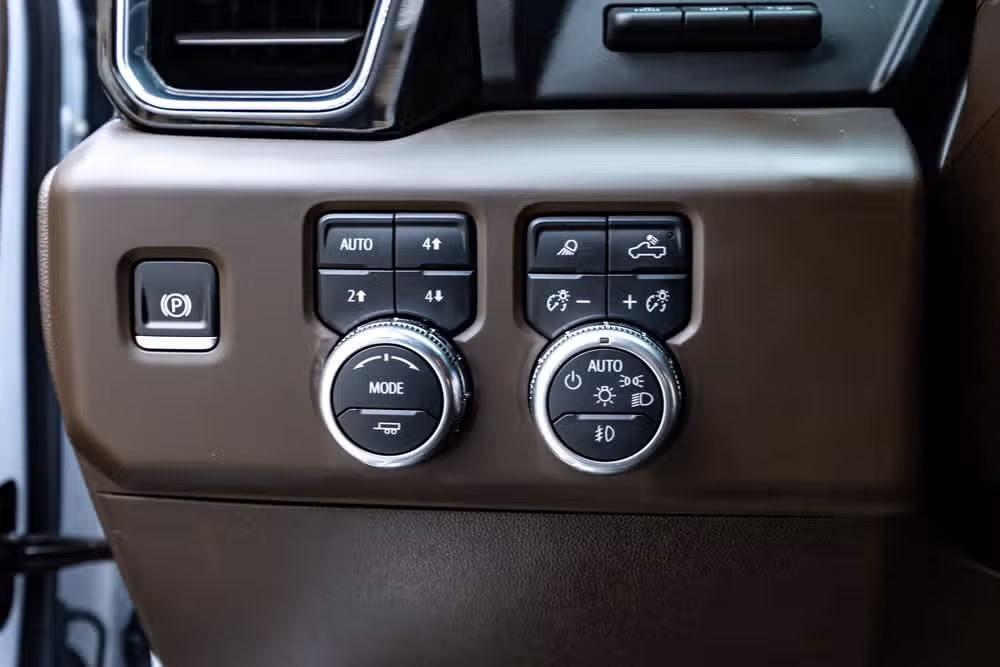 2025 GMC Sierra 1500 Denali Crew Cab Image 22