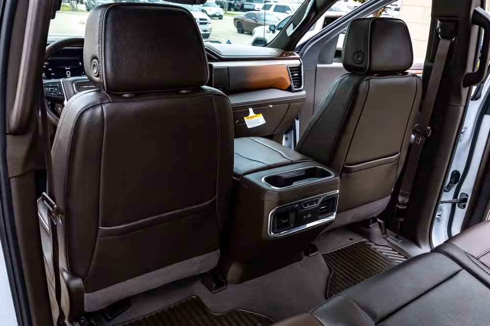 2025 GMC Sierra 1500 Denali Crew Cab Image 35