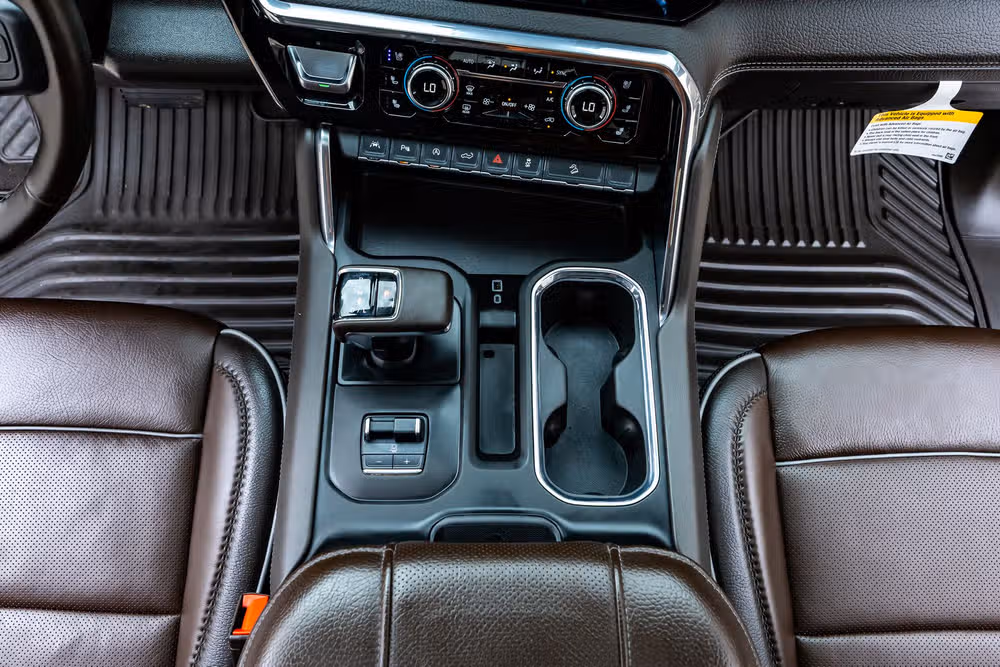 2025 GMC Sierra 1500 Denali Crew Cab Image 28