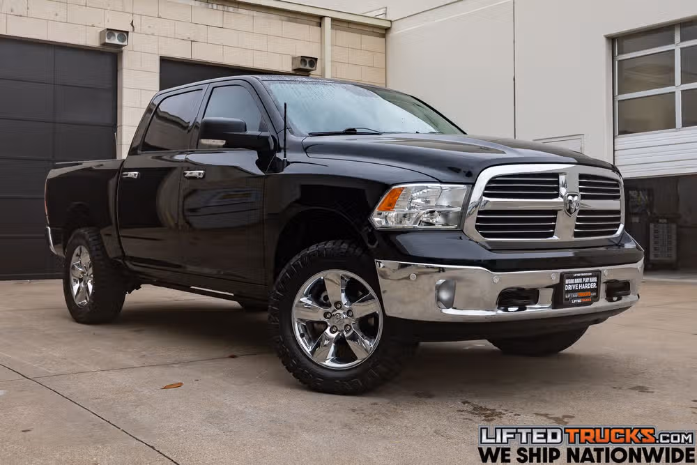 2017 Ram 1500 Lone Star Crew Cab Image 1