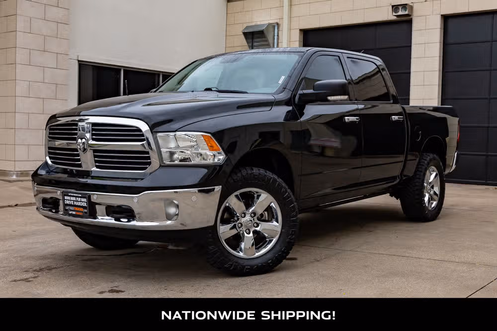 2017 Ram 1500 Lone Star Crew Cab Image 4