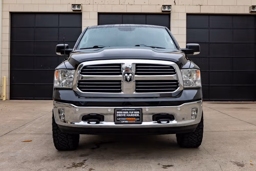 2017 Ram 1500 Lone Star Crew Cab Image 2