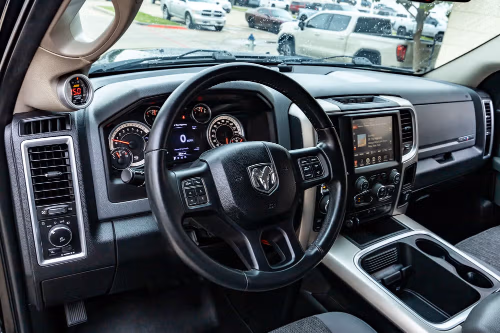 2017 Ram 1500 Lone Star Crew Cab Image 16