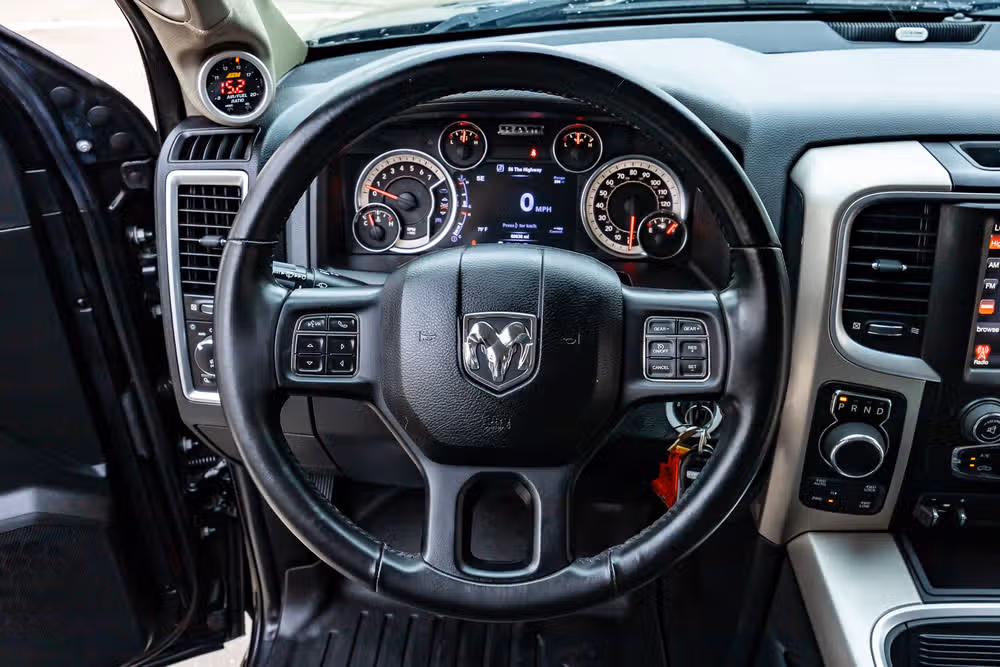 2017 Ram 1500 Lone Star Crew Cab Image 18