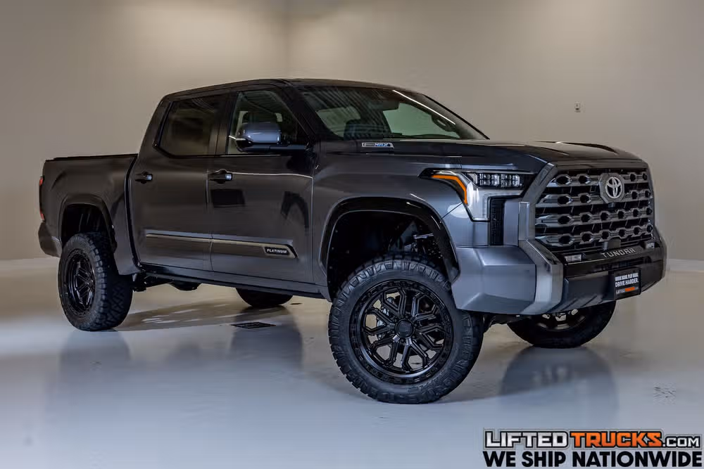 2025 Toyota Tundra Platinum HV CrewMax Image 1