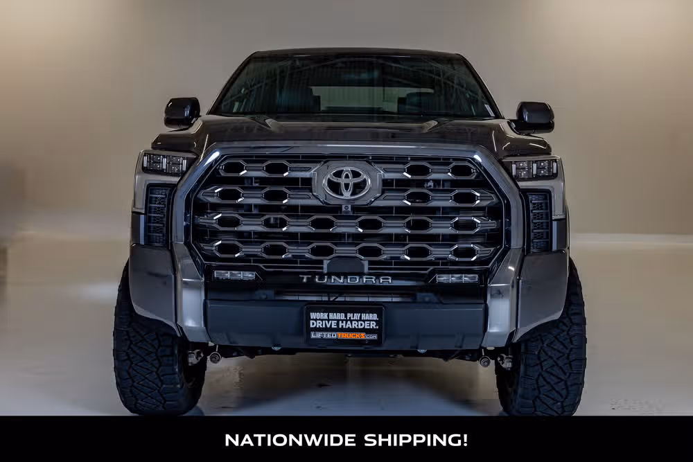 2025 Toyota Tundra Platinum HV CrewMax Image 4