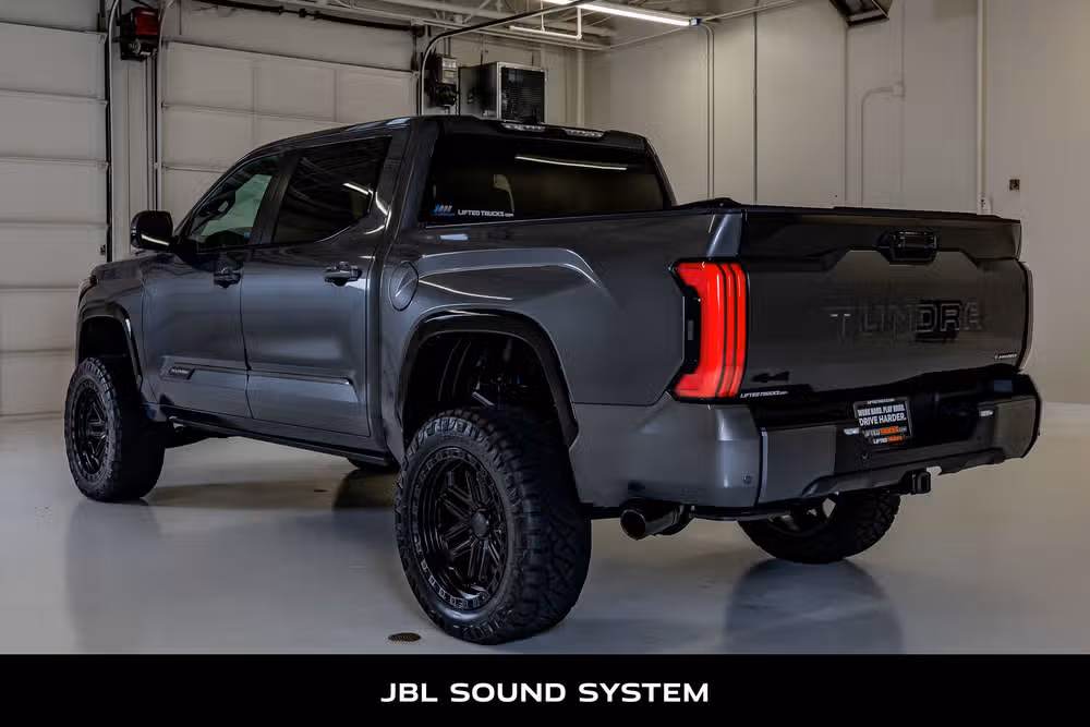 2025 Toyota Tundra Platinum HV CrewMax Image 7