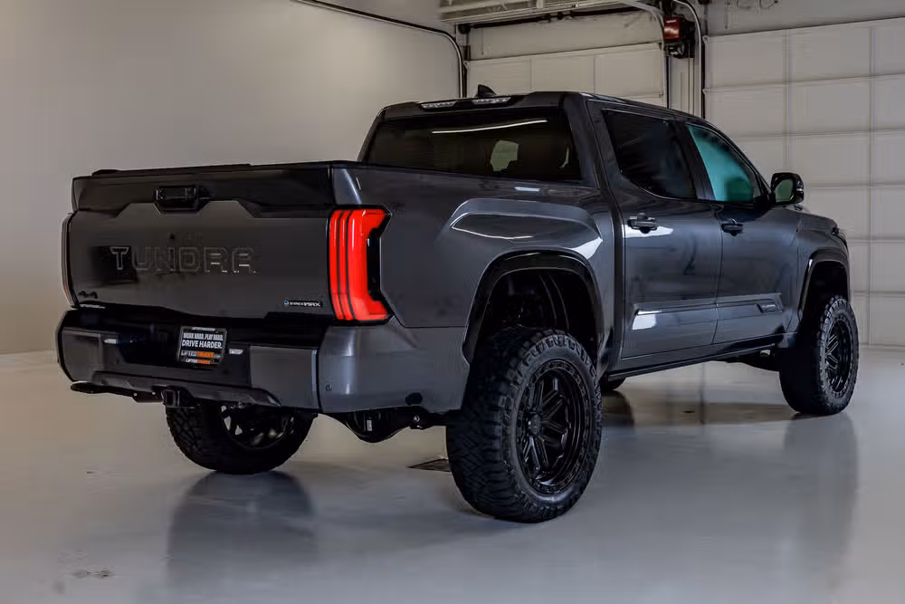 2025 Toyota Tundra Platinum HV CrewMax Image 10