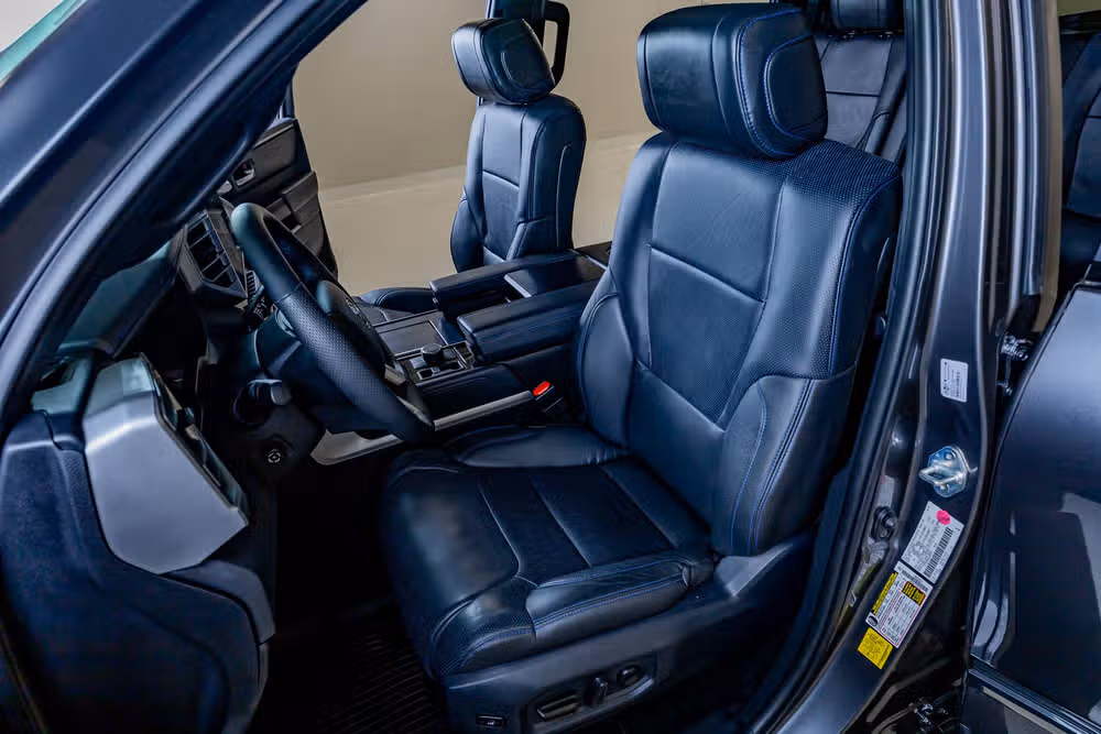 2025 Toyota Tundra Platinum HV CrewMax Image 30