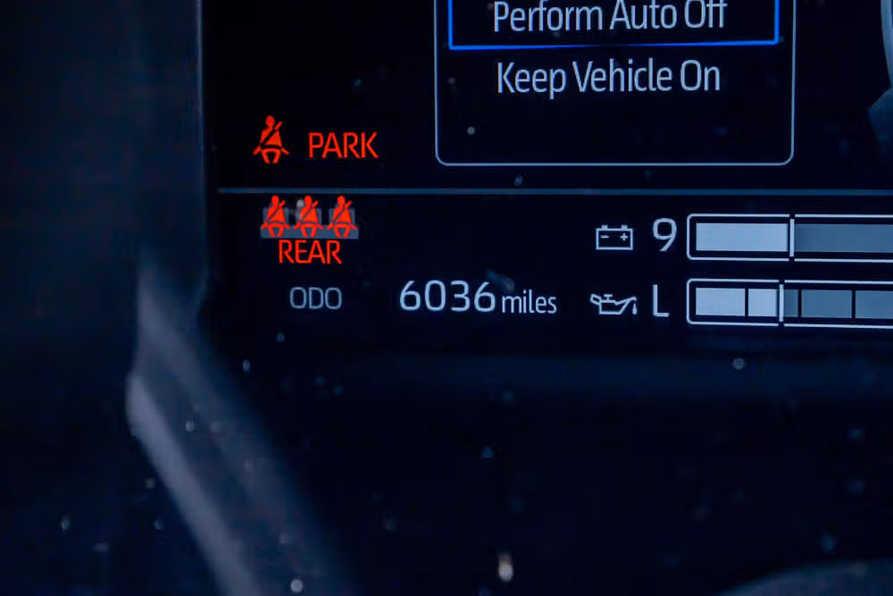 2025 Toyota Tundra Platinum HV CrewMax Image 21