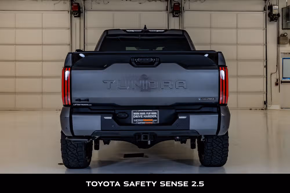 2025 Toyota Tundra Platinum HV CrewMax Image 8