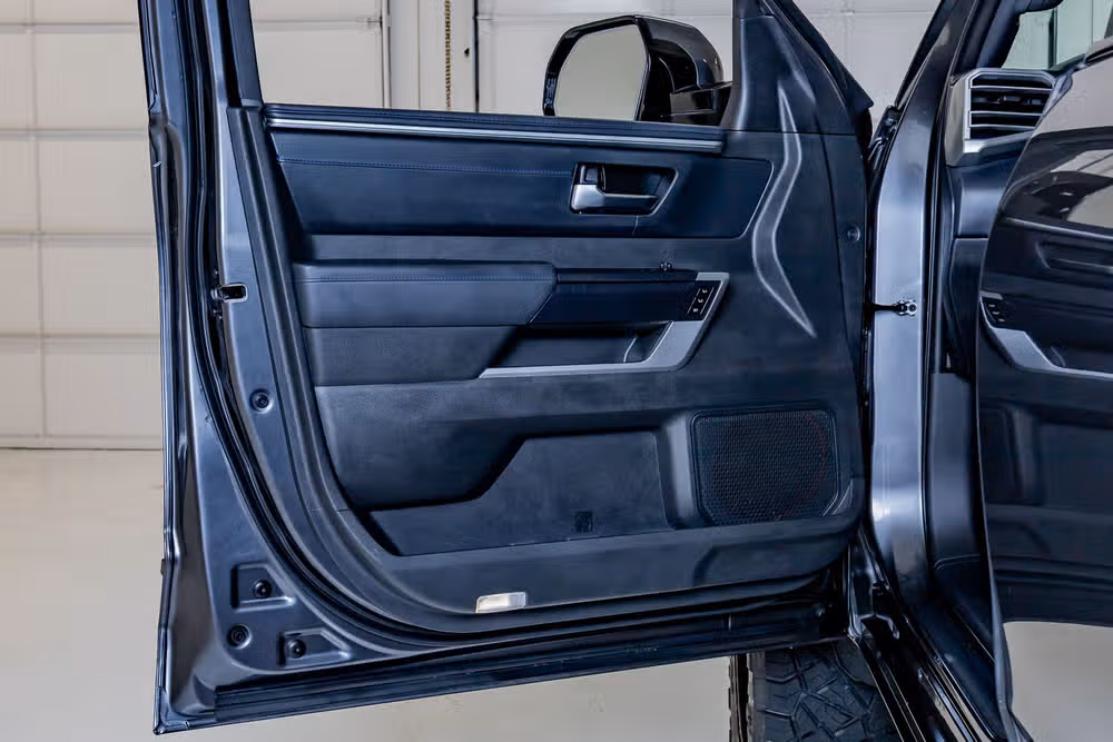 2025 Toyota Tundra Platinum HV CrewMax Image 37