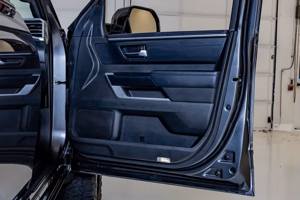 2025 Toyota Tundra Platinum HV CrewMax Image 38