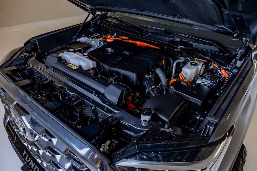 2025 Toyota Tundra Platinum HV CrewMax Image 41