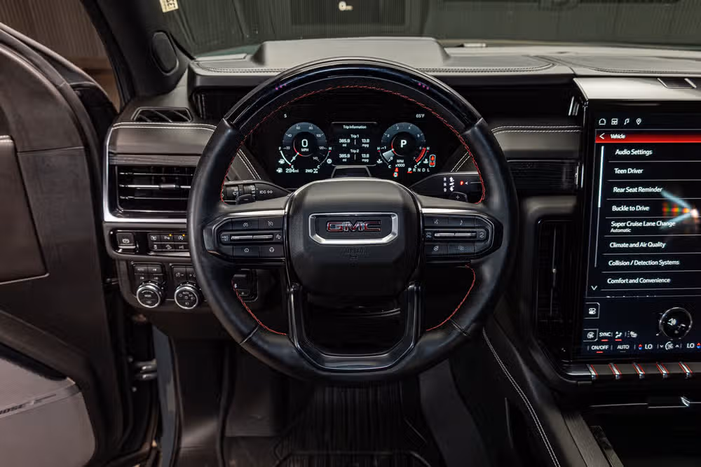 2025 GMC Yukon AT4 Ultimate Image 14
